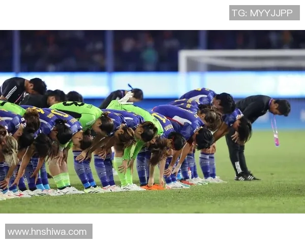 杭州足球队战术变革引发热议球迷期待新风格带来胜利之路