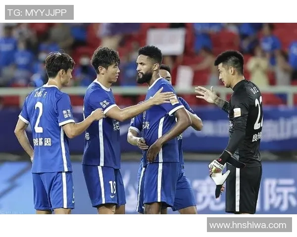 广州排球队在邀请赛中以61分稳居积分榜首位展现强劲实力