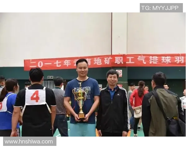 重庆篮球队的团队协作揭秘：如何在赛场上实现完美配合与默契合作